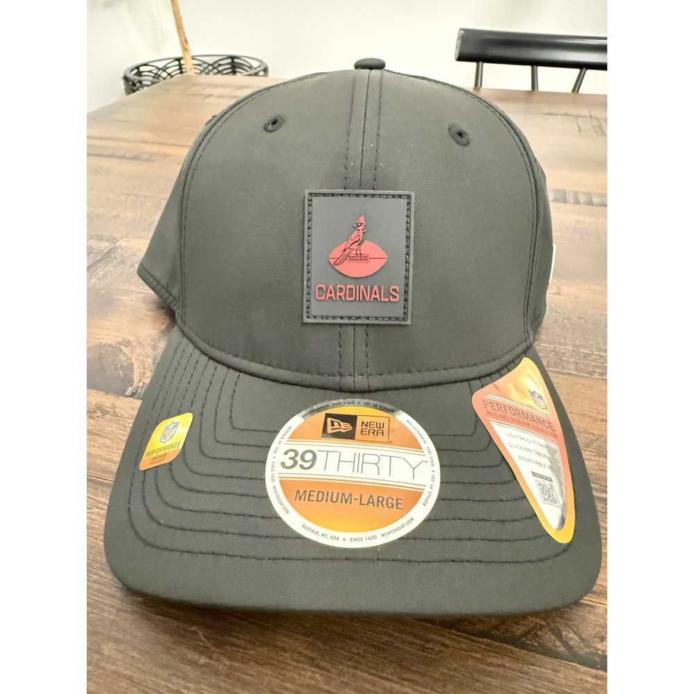 Authentic NFL New Era Arizona Cardinals Black Patch  39Thirty Medium/Large NWT